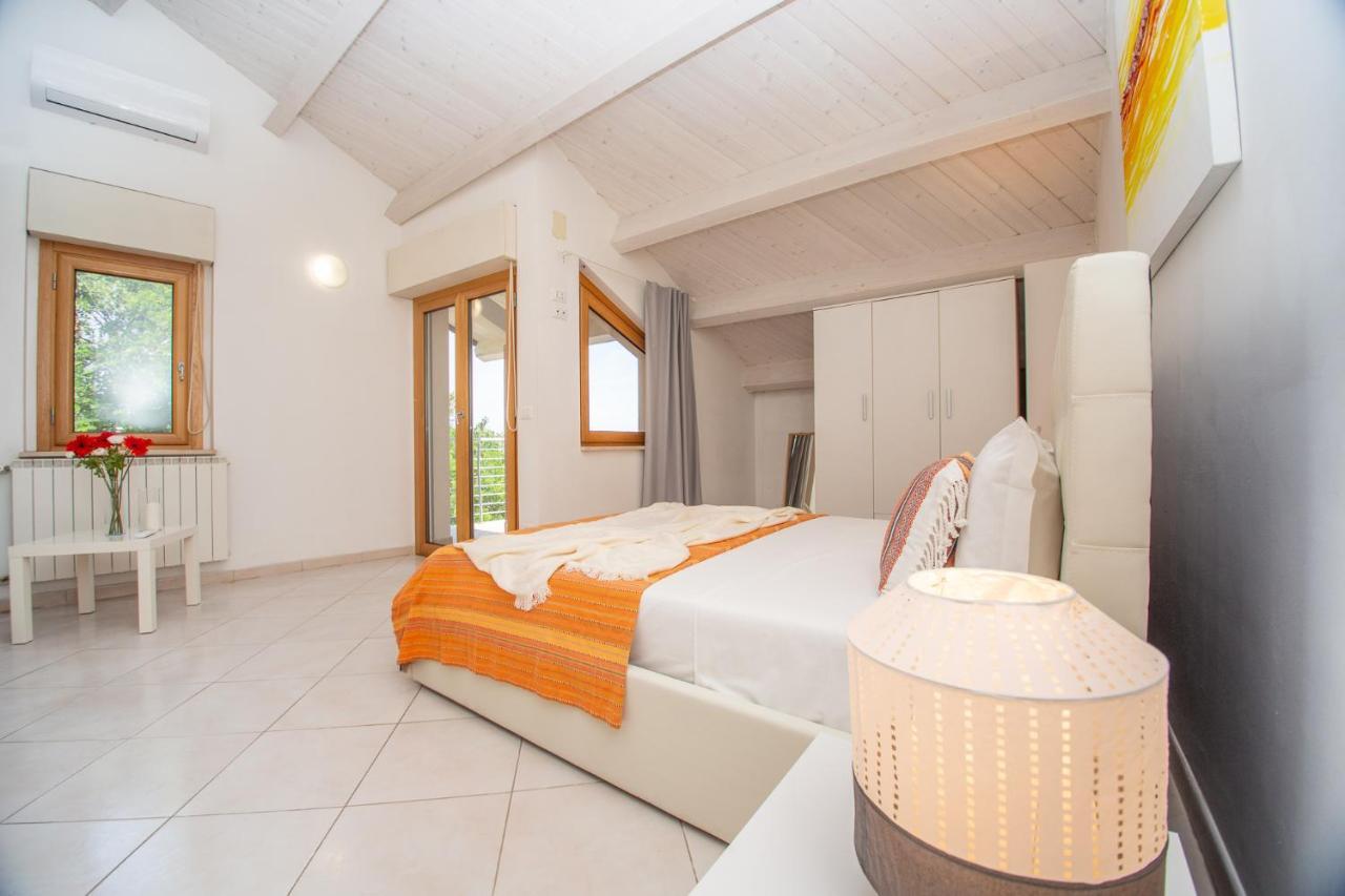 Abruzzodamare Amazing Apartments With Romantic Sea View Франкавілла-аль-Маре Екстер'єр фото
